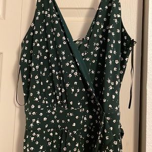 Green floral jumpsuit-BRAND NEW L